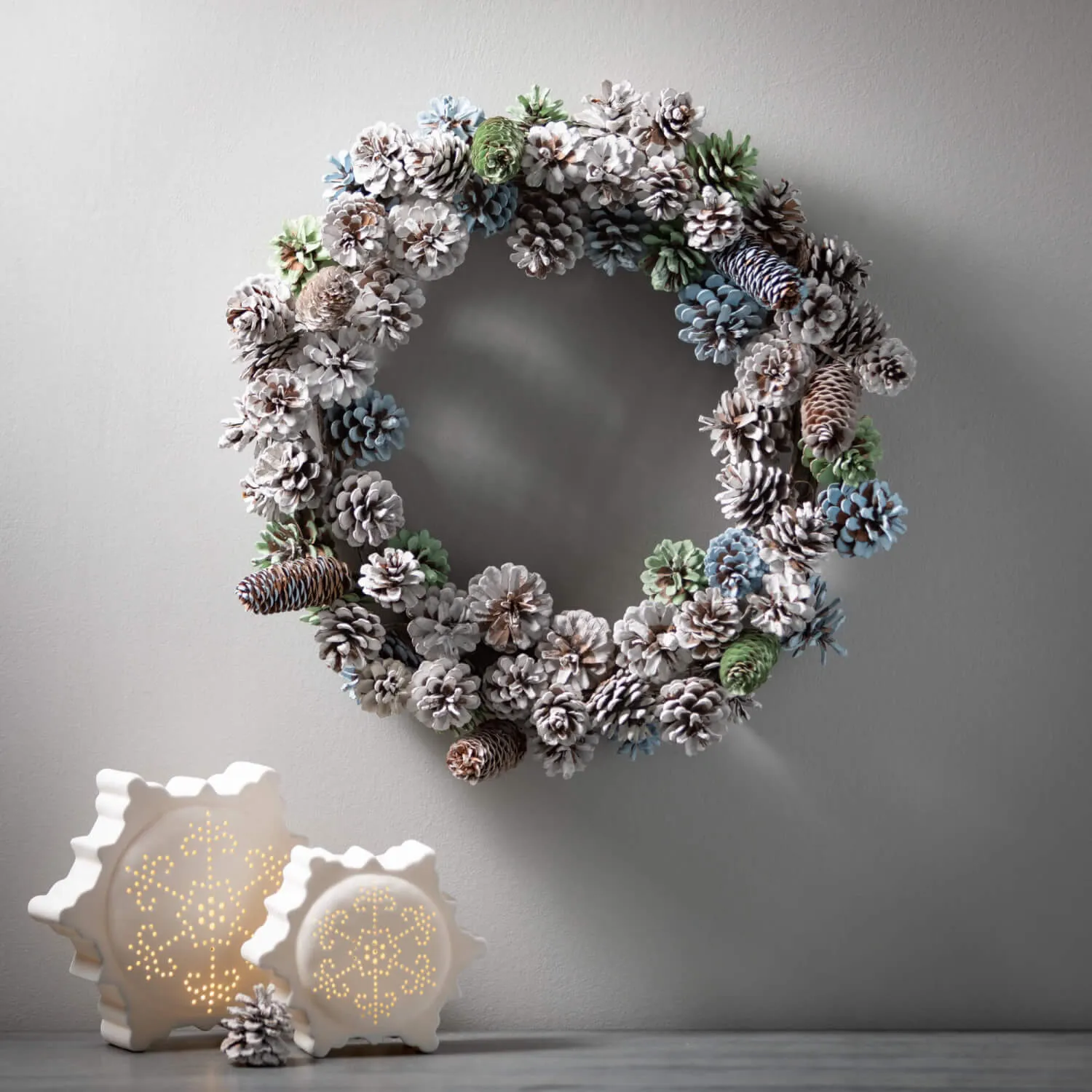 20" Flocked Pinecone Wreath