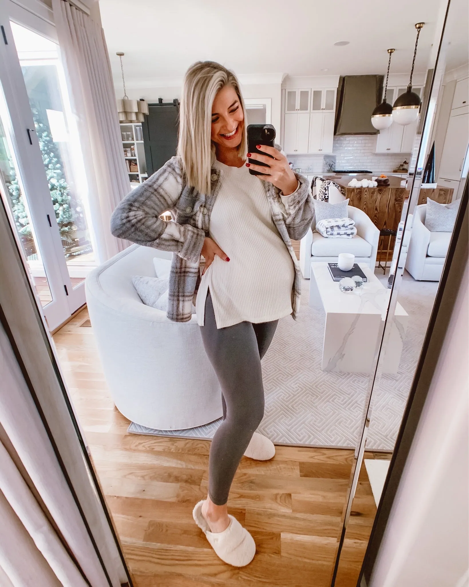 Abercrombie & Fitch Cream Cozy Waffle Knit Crew Top- Size L (sold out online)