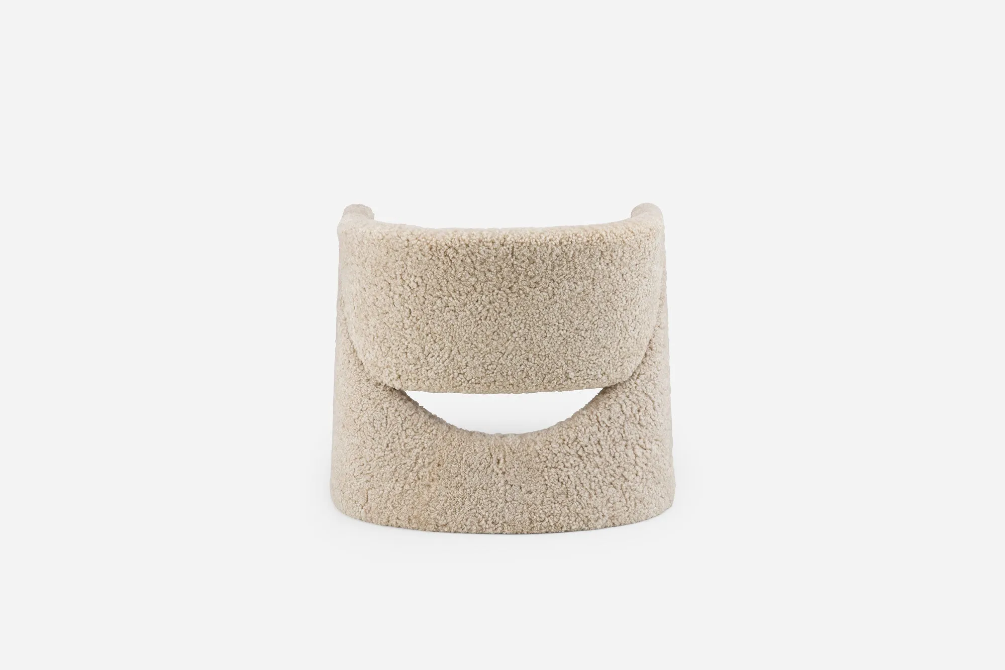 CURSA LOUNGE CHAIR
