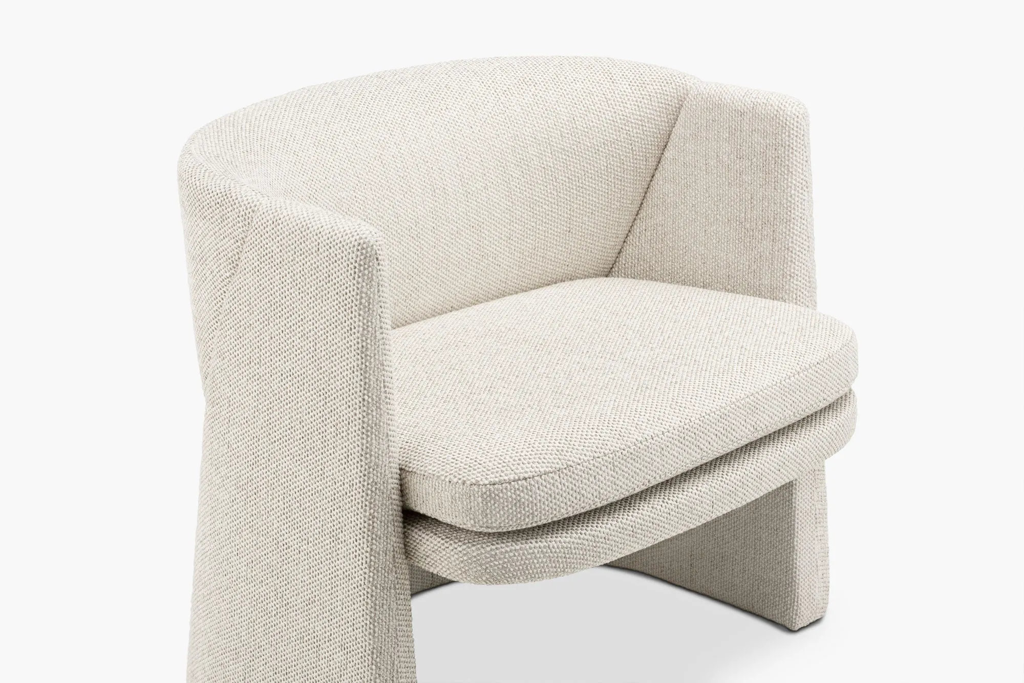 CURSA LOUNGE CHAIR