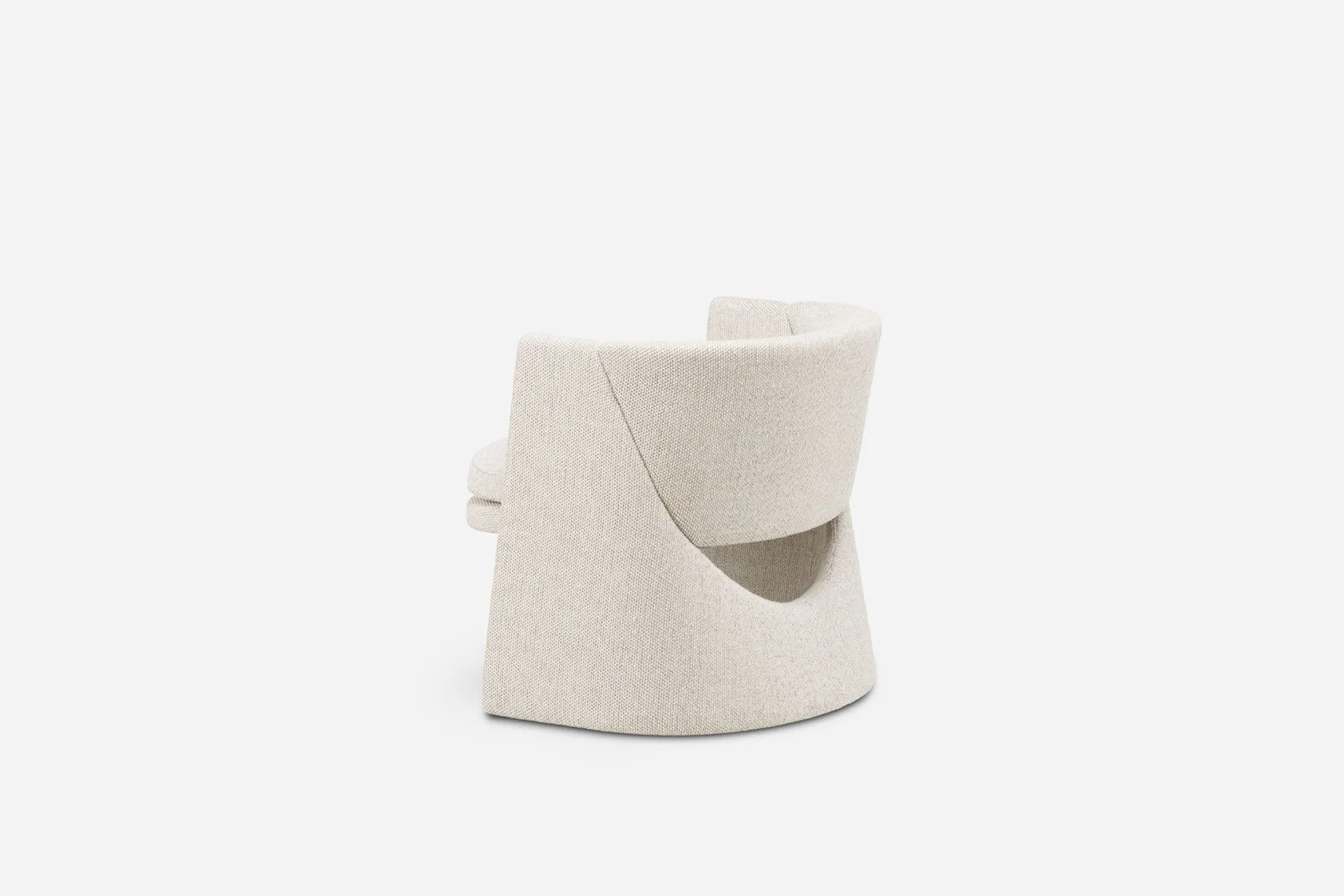 CURSA LOUNGE CHAIR