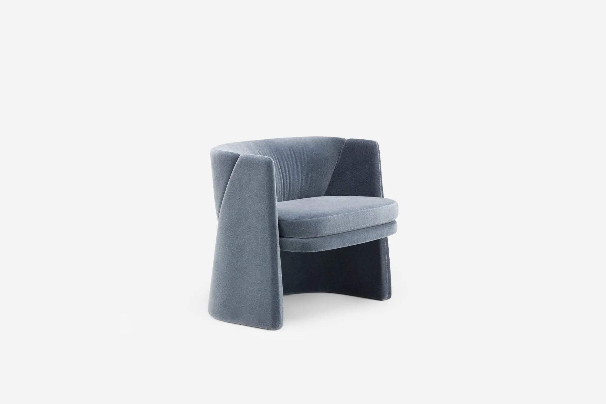 CURSA LOUNGE CHAIR