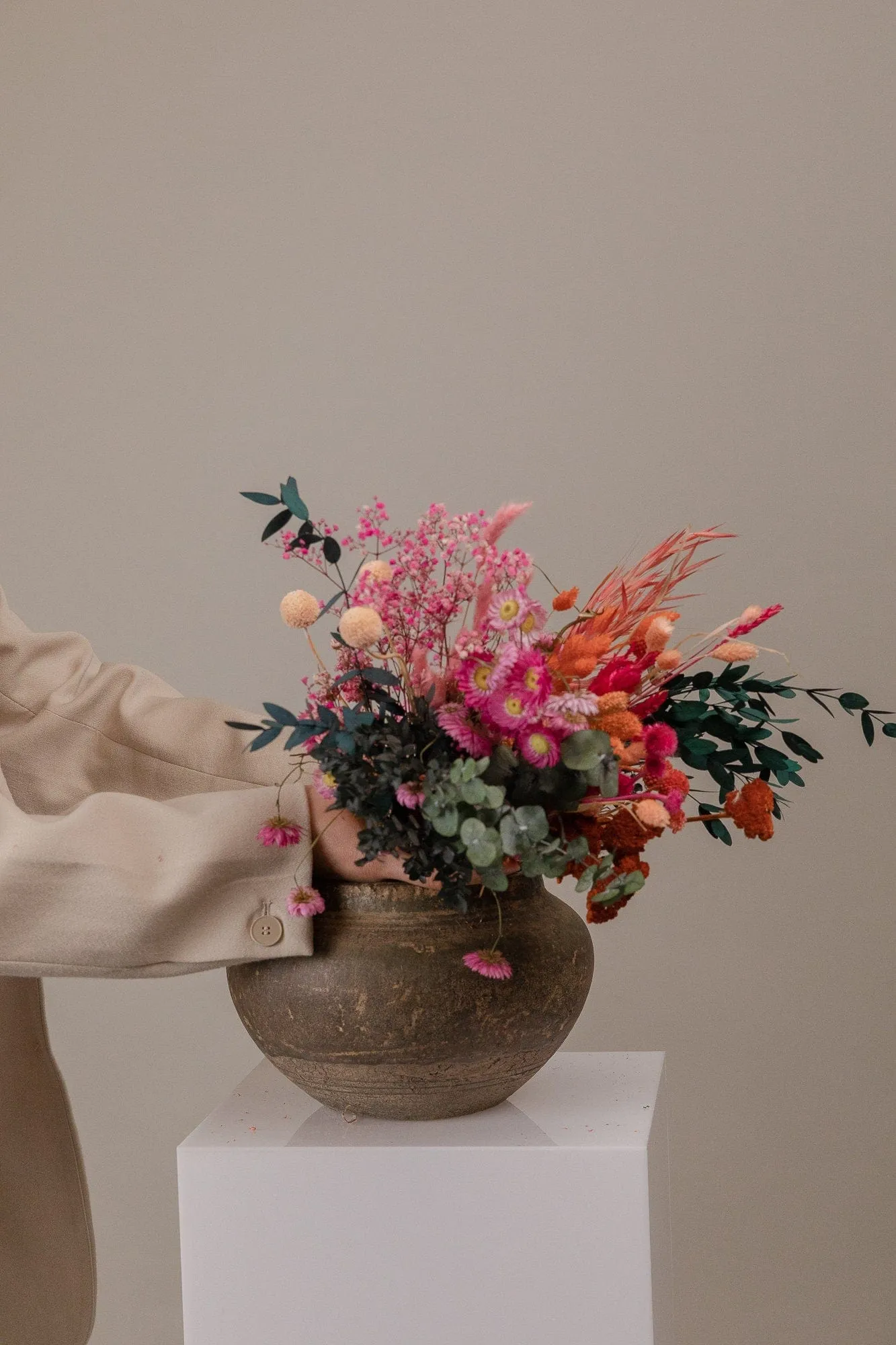 Dried Flowers Pink & Orange Shades With Preserved Eucalyptus Loose Flowers Centerpiece and Vase Arrangement