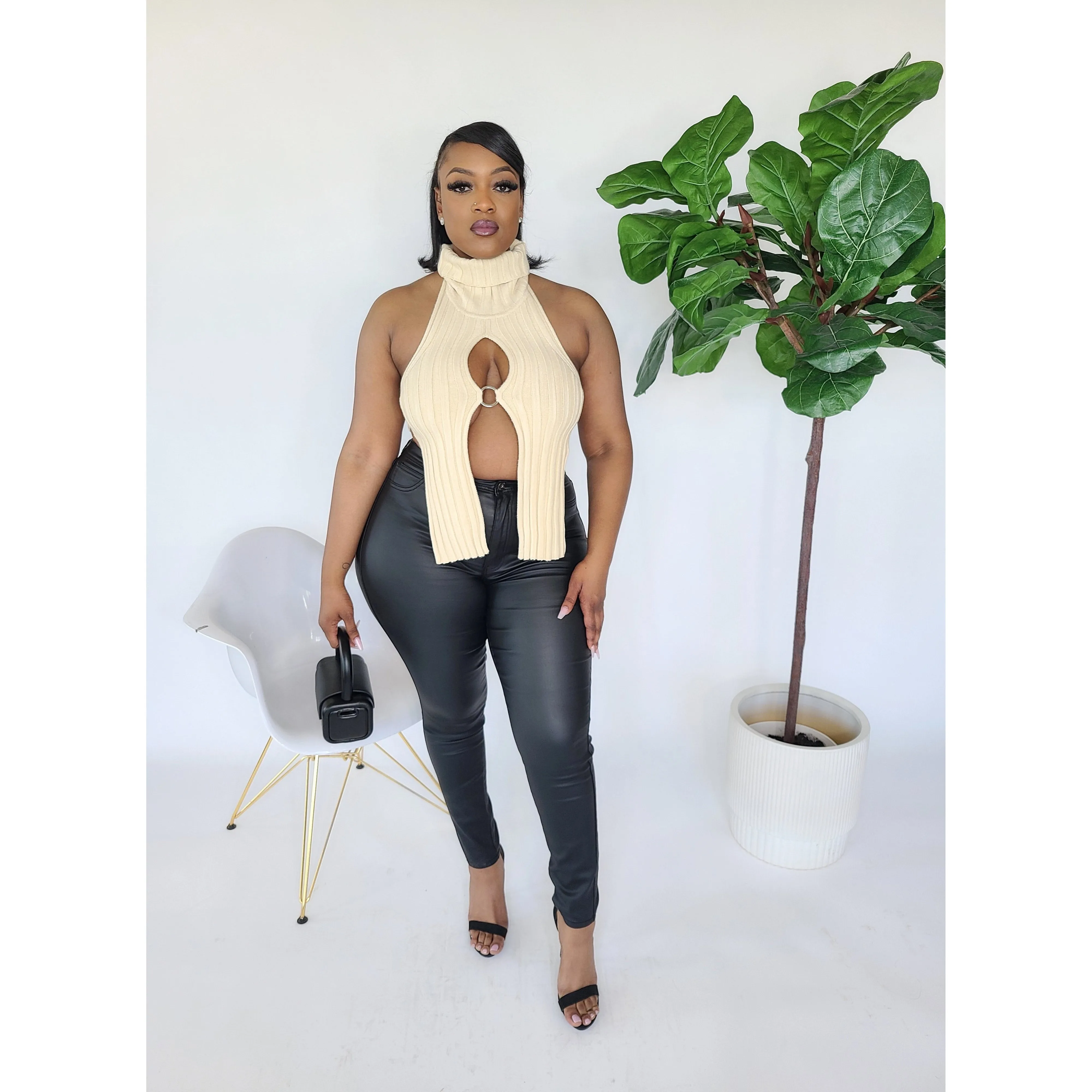 Kyra Key Hole Top - Beige