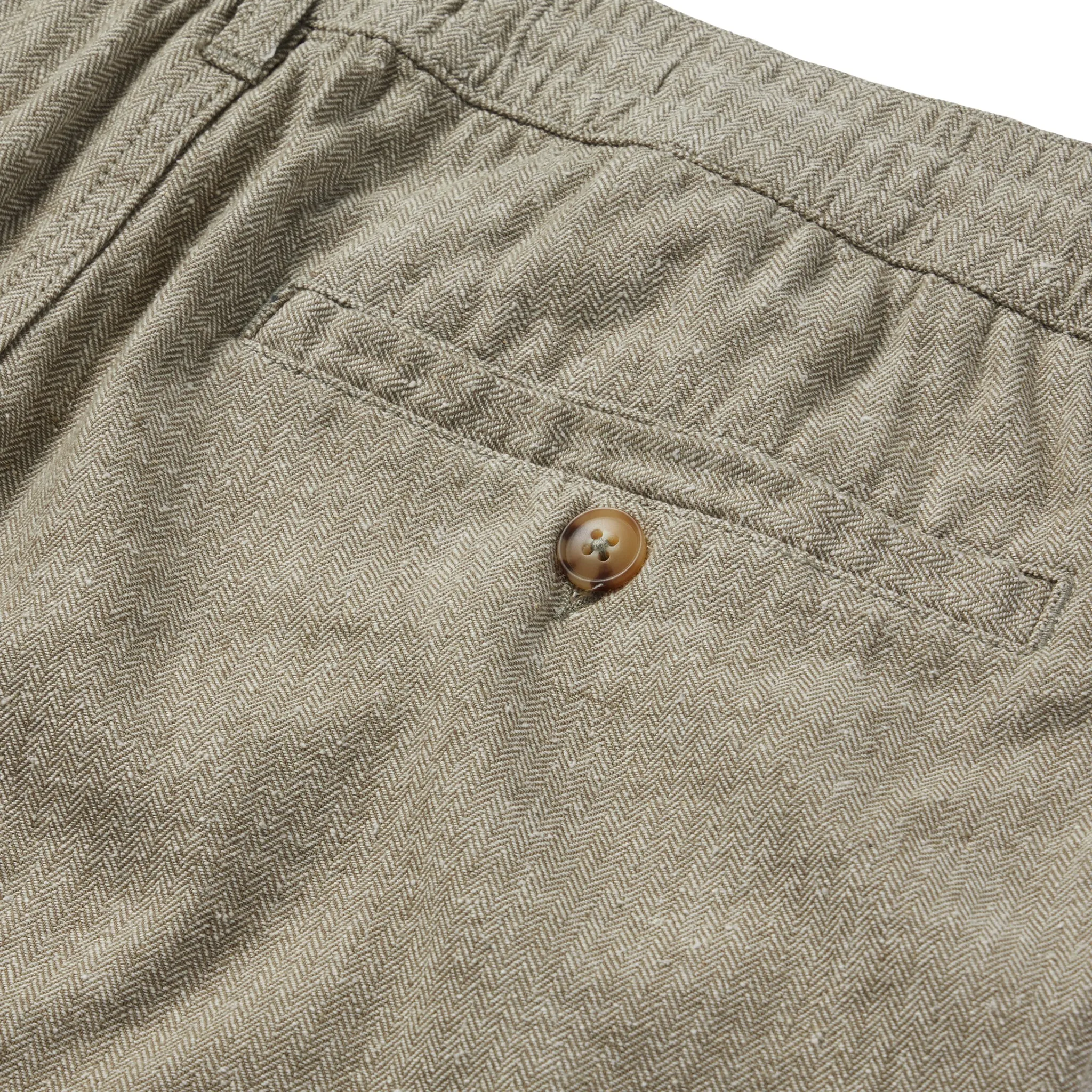 The Easy Short in Olive Herringbone